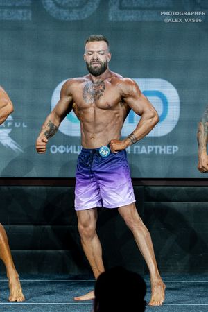 MEN'S ATHLETIC +179